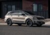 ¿Cuáles son los 5 SUVs medianos del 2026 con la mejor tecnología de cabina?